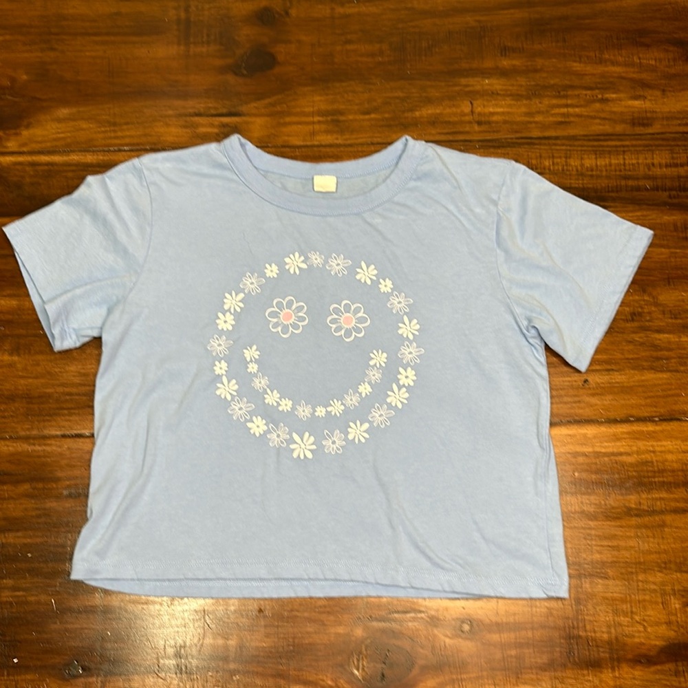 Crop Top T-shirt Smiley Face Blue Juniors Size Medium